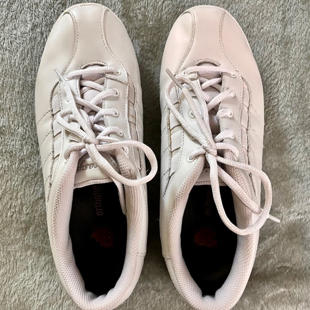 Easy Spirit Orthaheel Walking Sneakers * Size 9WIDE * Leather Upper